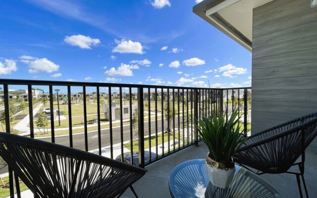 Green Luxurious 5BD Jungle House by FL Keys MIA