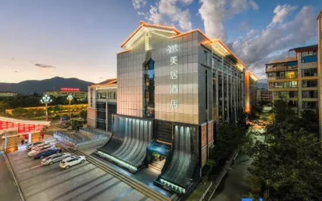 Mercure Hotel  The old town of Lijiang