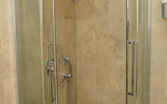 FM Luxury 2-BDR Apartment - Relax