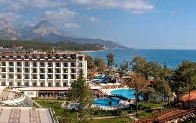 Palmet Resort Hotel