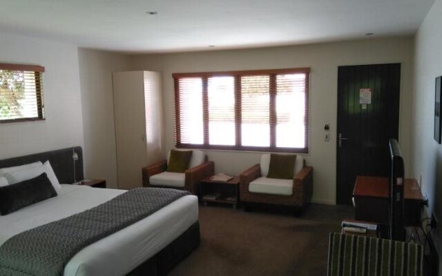 Harvest Lodge