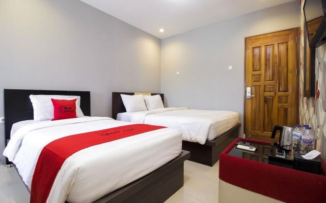 RedDoorz Plus @ Paal 2 Manado