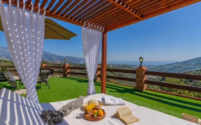 Villa Veronica Torrox by Ruralidays