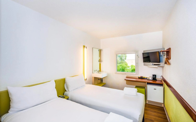 ibis budget Canberra