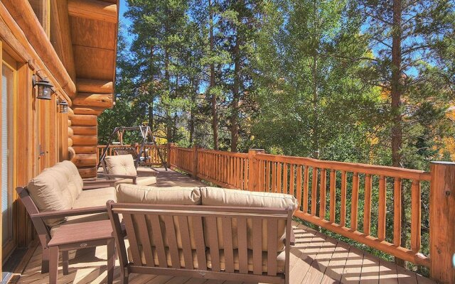 Discovery Lodge by RedAwning