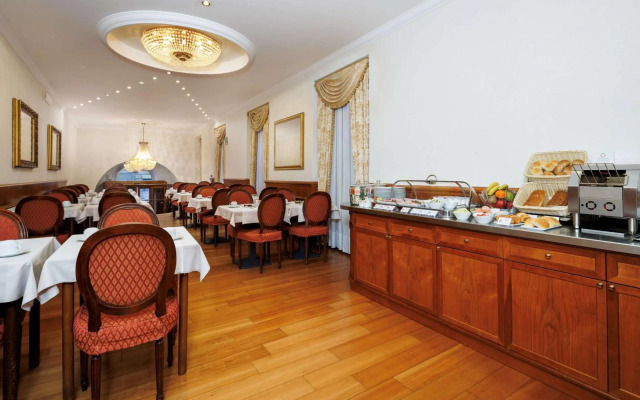 Hotel Raffaello, Sure Hotel Collection by Best Western