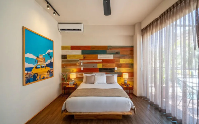 Mayan Monkey Hostel & Bar