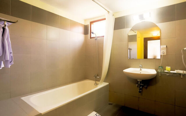 Taman Surgawi Resort & Spa
