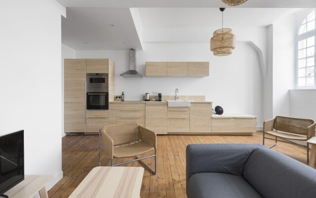 L'ELEGANCE by Cocoonr