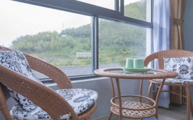 Yunhemeizhu Farmhouse