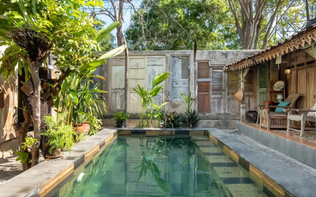 TwoSpaces Living at Kayu Beach Villa