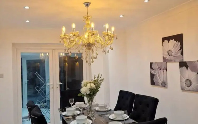 Beautiful and Modern House in Gravesend