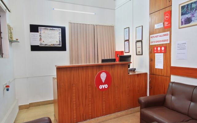 OYO 1356 Hotel Gokulam Compact