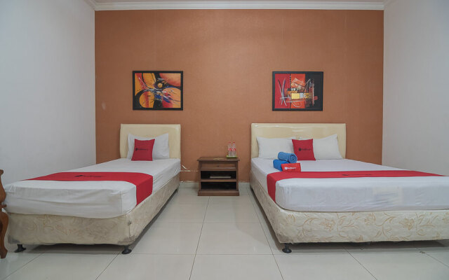 RedDoorz @ Buah Batu 4