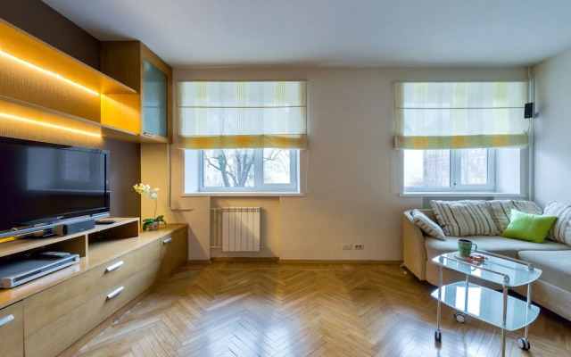 Renthouse Apartment 5 Liniya