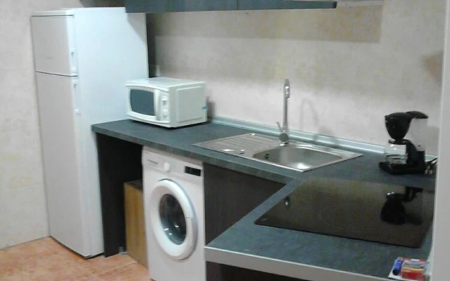 APARTMENTSUITESPAIN Beach Economy