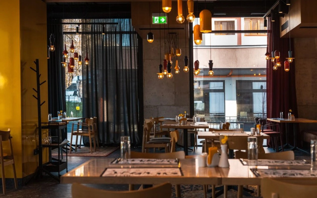 Hotel Kitchen59