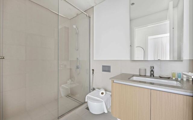 Silkhaus Summer Towers Creek Harbour