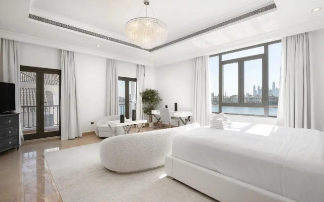 Maison Privee - Villa on Beach w Private Pool The Palm Jumeirah
