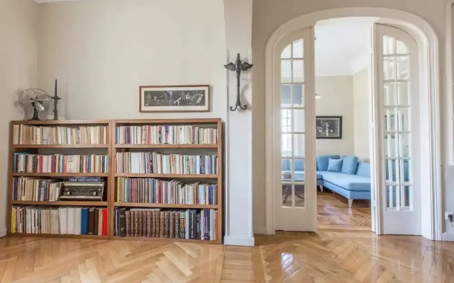 Spacious Apartment in Plaka Athens A3