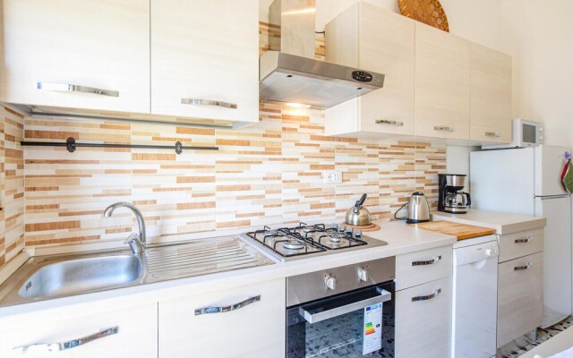 Beautiful Apartment in Viareggio With 3 Bedrooms and Wifi