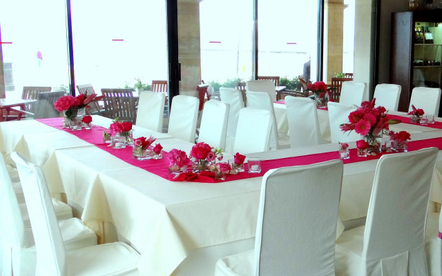 Apartments Galeon Suites