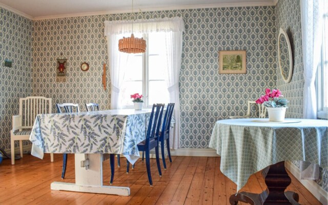 Awesome Home in Löttorp With 3 Bedrooms