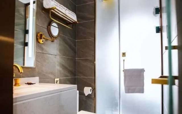 James Joyce Coffetel Xi'an Huaqingchi