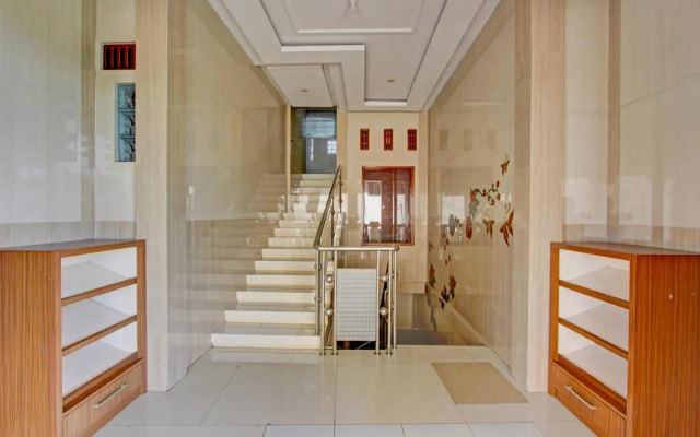OYO 417 Bama Residence