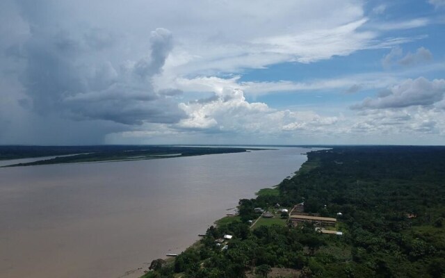 Friends of The Amazon Jungle Lodge