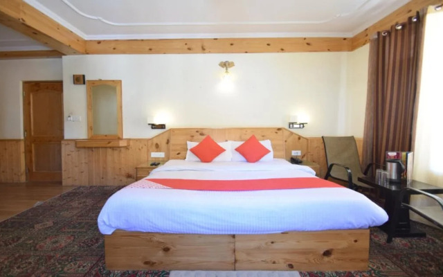 OYO 1837 Hotel Golden Meadows