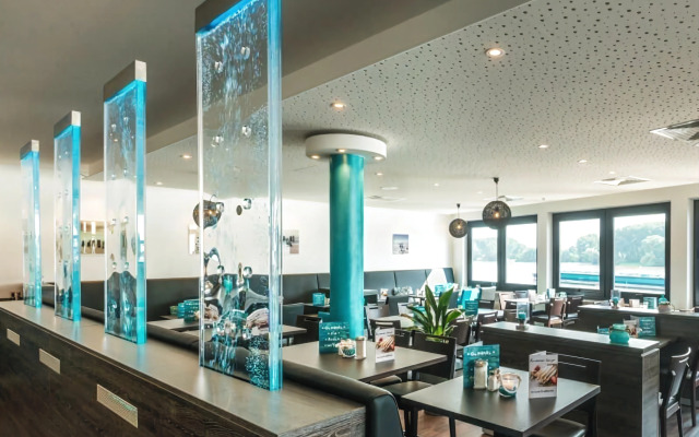 Rheinterrassen Hotel Café Restaurant