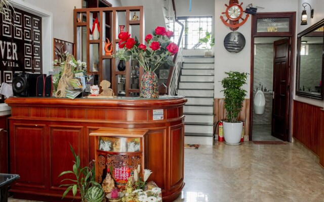 Hoi An Family Room with Swimming Pool