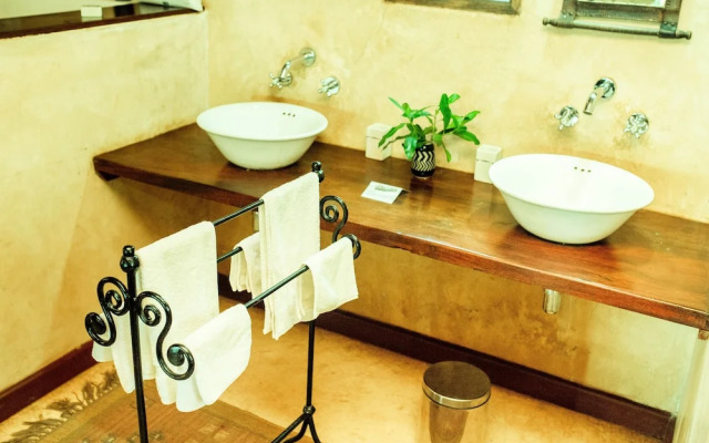 Entumoto Safari Camp