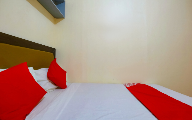 OYO 431 Apollo 11 Apartelle