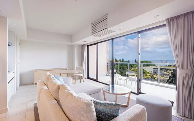 Hotel Shigira Mirage Beach Front