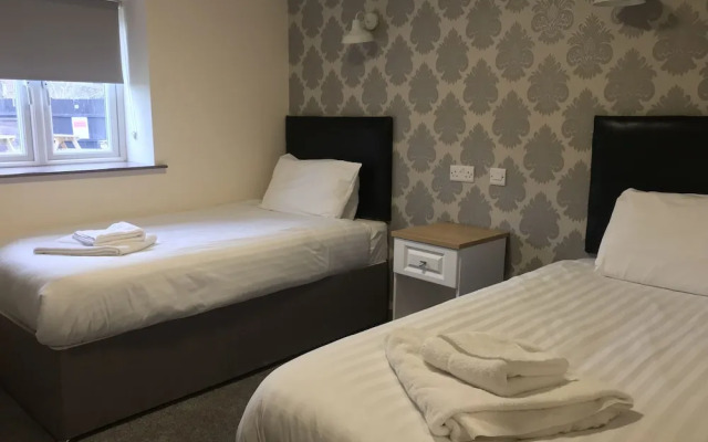 The Alcester Inn