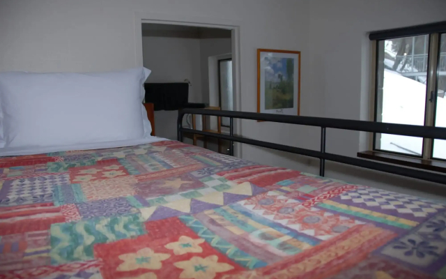 Summit Ridge Alpine Lodge