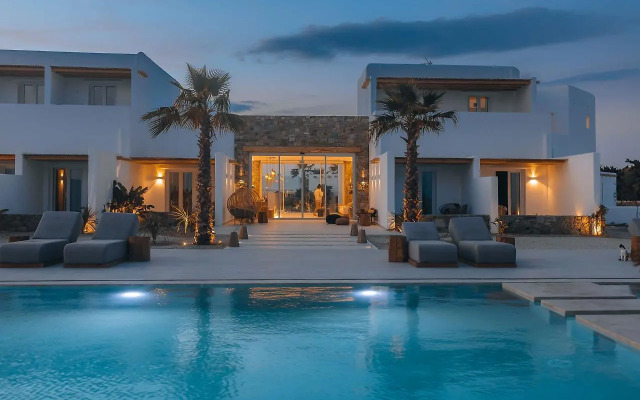 Adama Mykonos Boutique Hotel