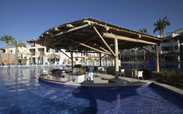 Grand Decameron Los Cabos, A Trademark All-Inclusive Resort