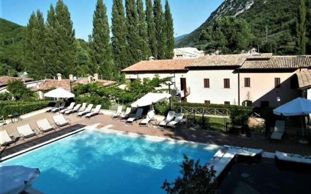 Family Escape With Pools and Sauna