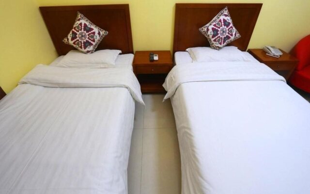 Qingdao Peninsula Star Business Hotel