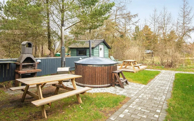8 Person Holiday Home in Hemmet