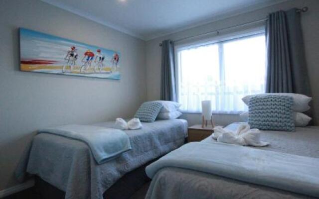 Rose Apartments Unit 1 Central Rotorua-Accommodation&Spa