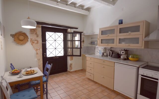 Venetian House