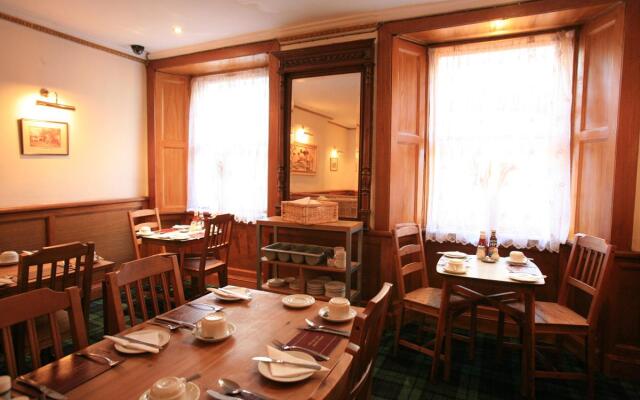 Smiths Hotel