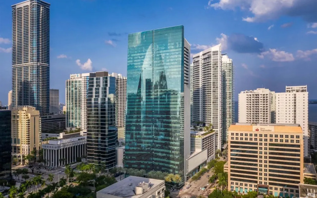 Miami Luxury Executive Apartment