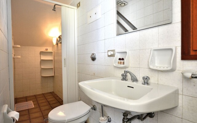 Apartment La Fiore 2 With Pool