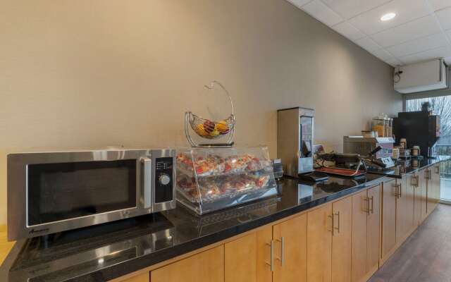 Best Western Plus Mission City Lodge