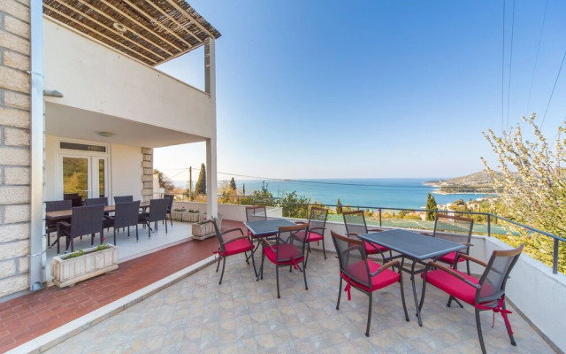 Villa Narona